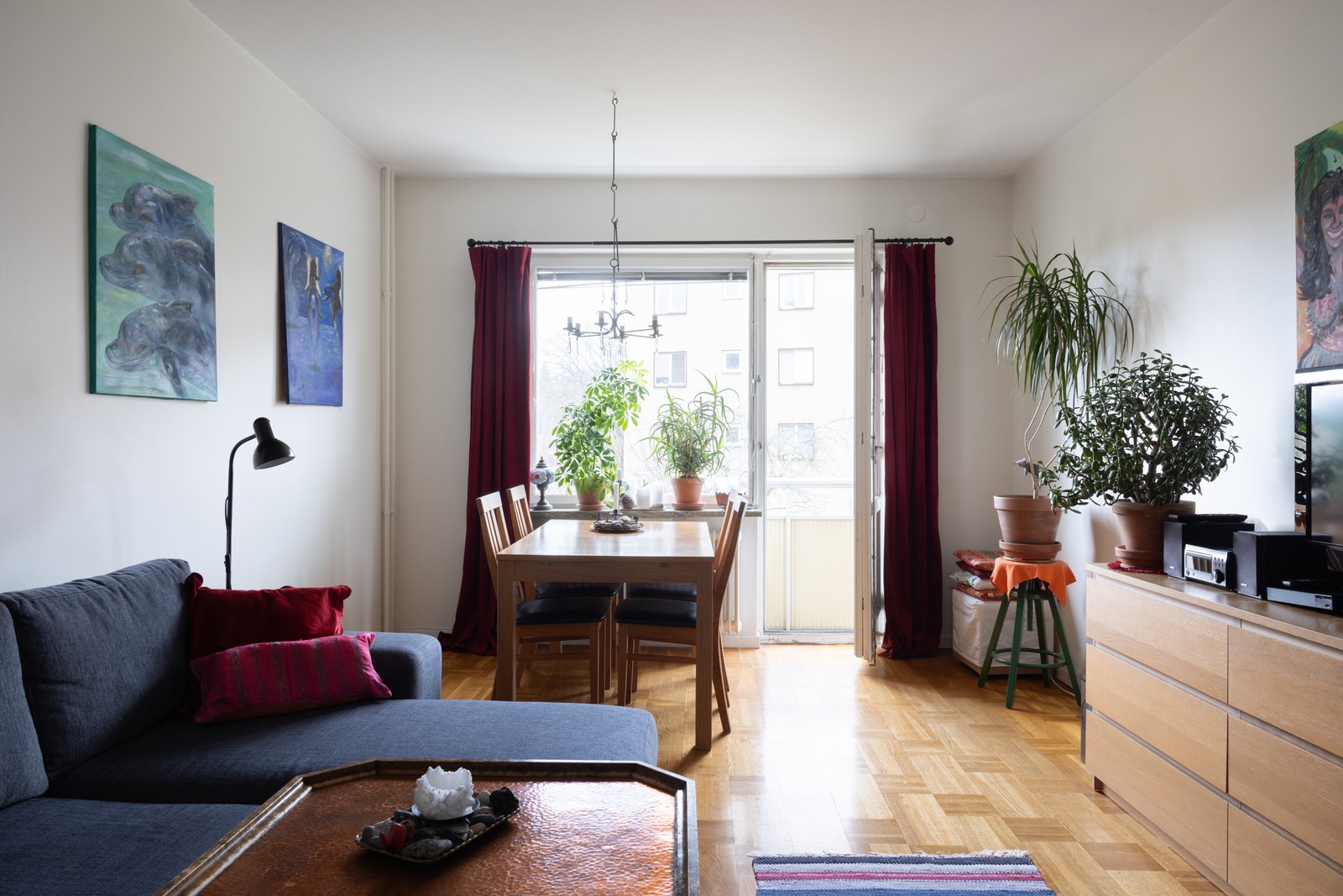 Rymligt och ljust vardagsrum