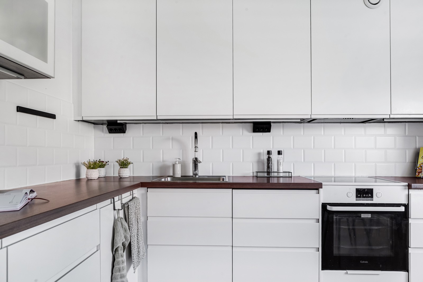 Välkomna till denna stilrena 2:a på första våningen