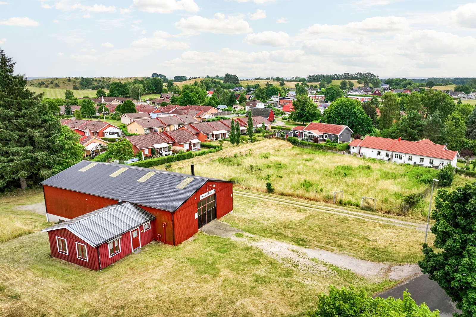 Hedvägen 4 med byggnad och mark
