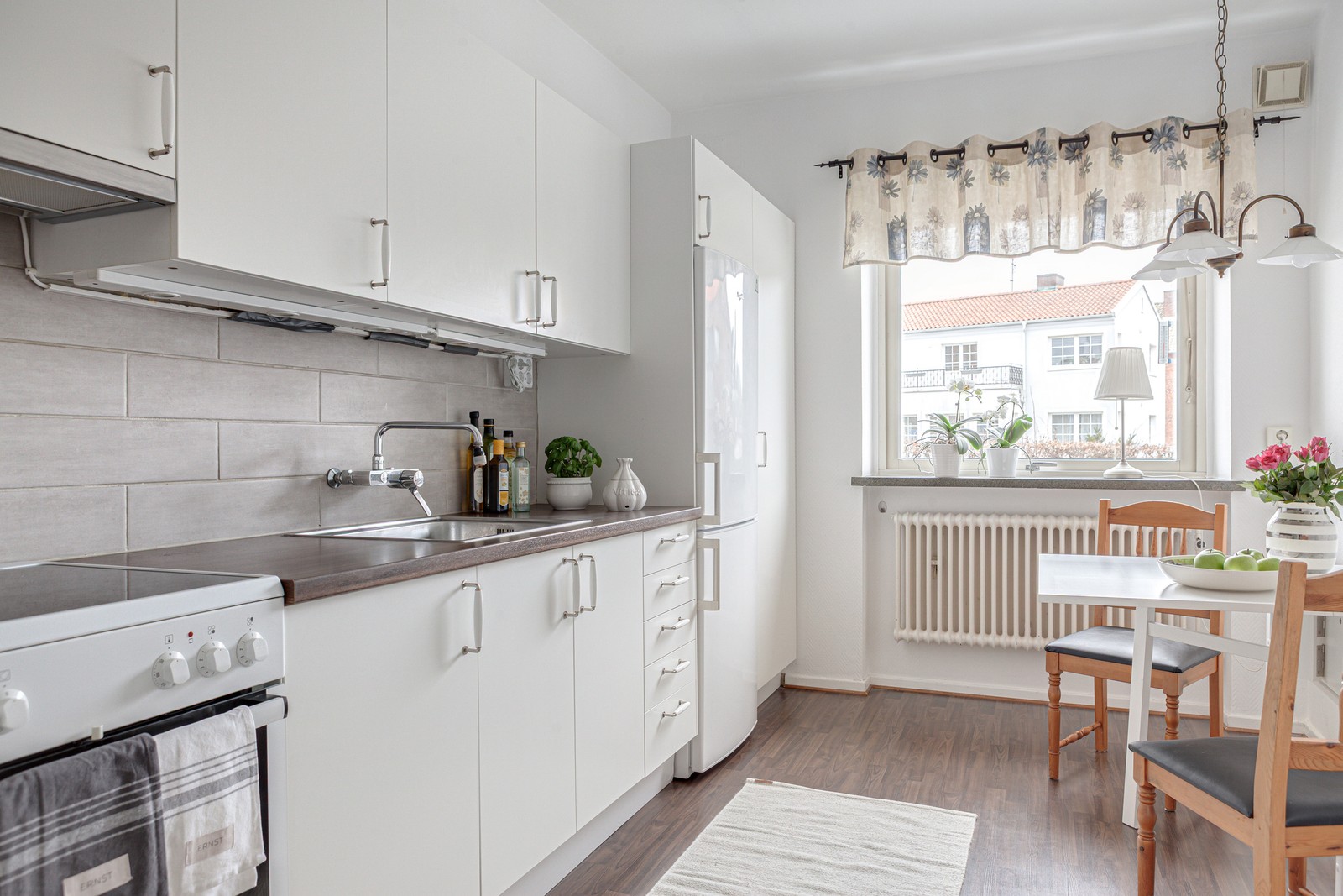 Ljus genomgående 3:a på första våningen