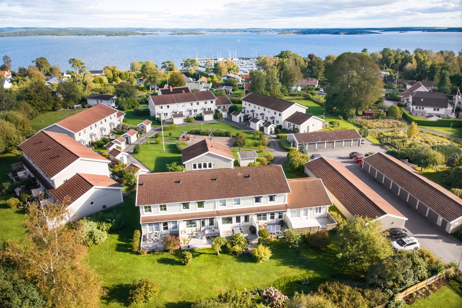På Bogrensväg bor ni med ett havsnära läge, närhet till skola, förskola samt Onsala centrum