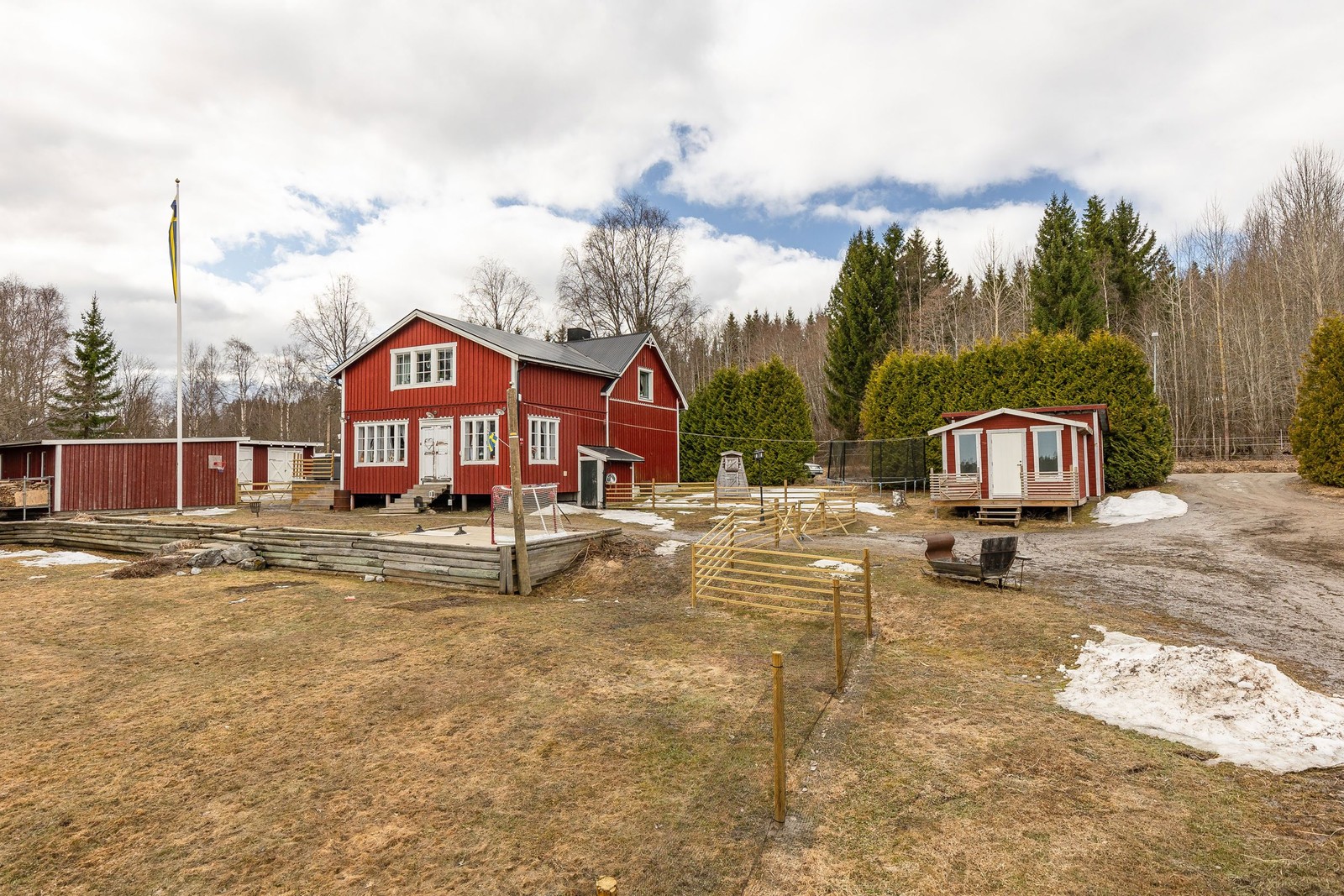 Välkommen hem till Lögdövägen 10