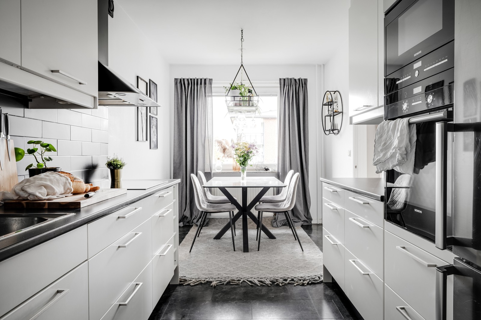 Nu ges ett utsökt tillfälle att förvärva denna pärla till bostad på Barytongatan 20