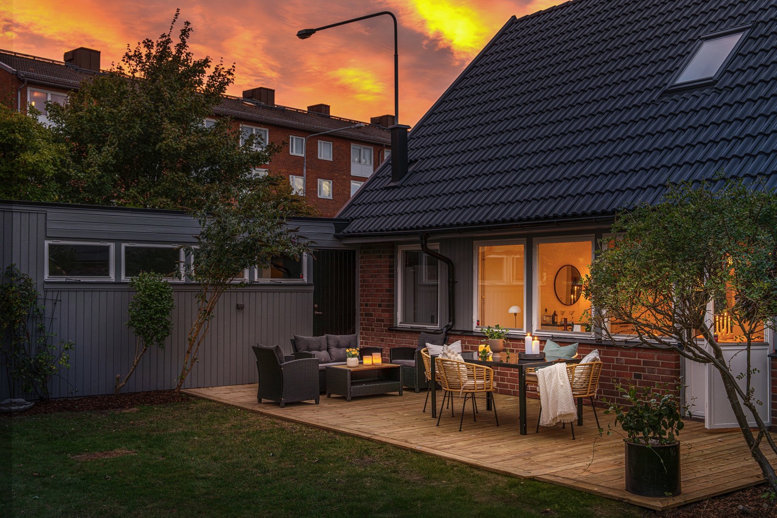 Mysig uteplats med rätt läge.