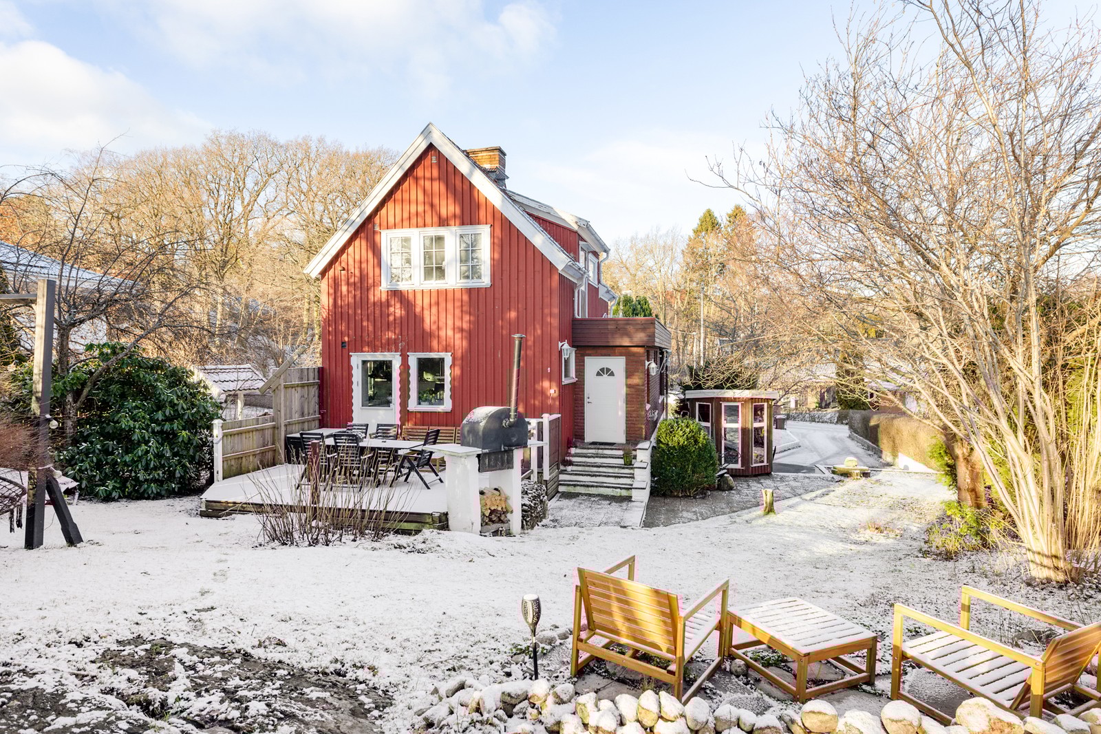 Charmig villa på härlig tomt