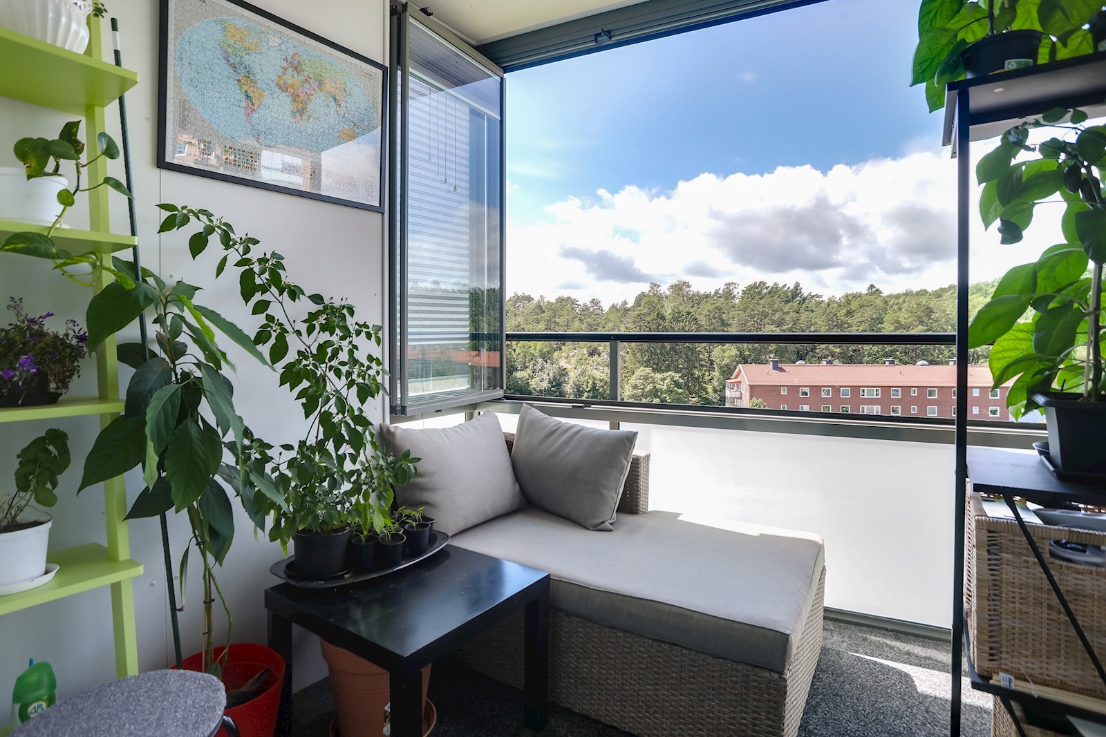 Välplanerad tvårummare med ett underbart läge på våning 7 av 12