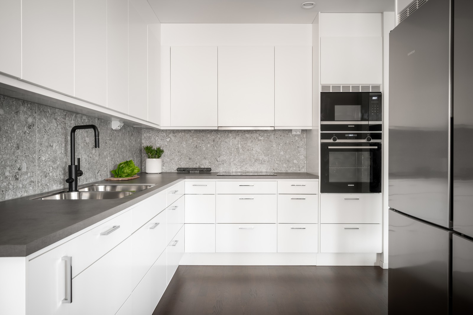 Det bländvita köket från Vedum