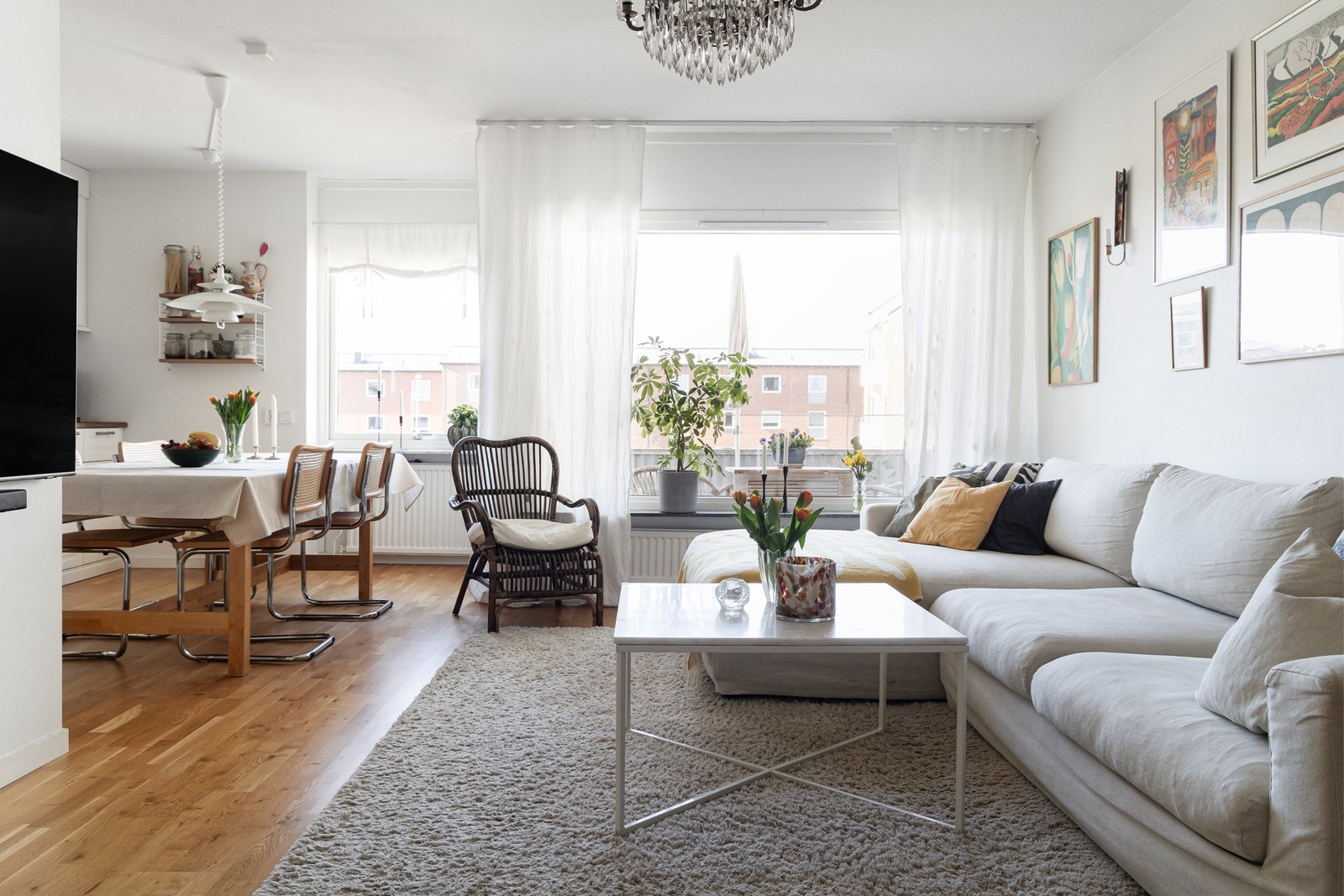 Välkomna till denna fina fyra på Bågskyttegatan 1 D