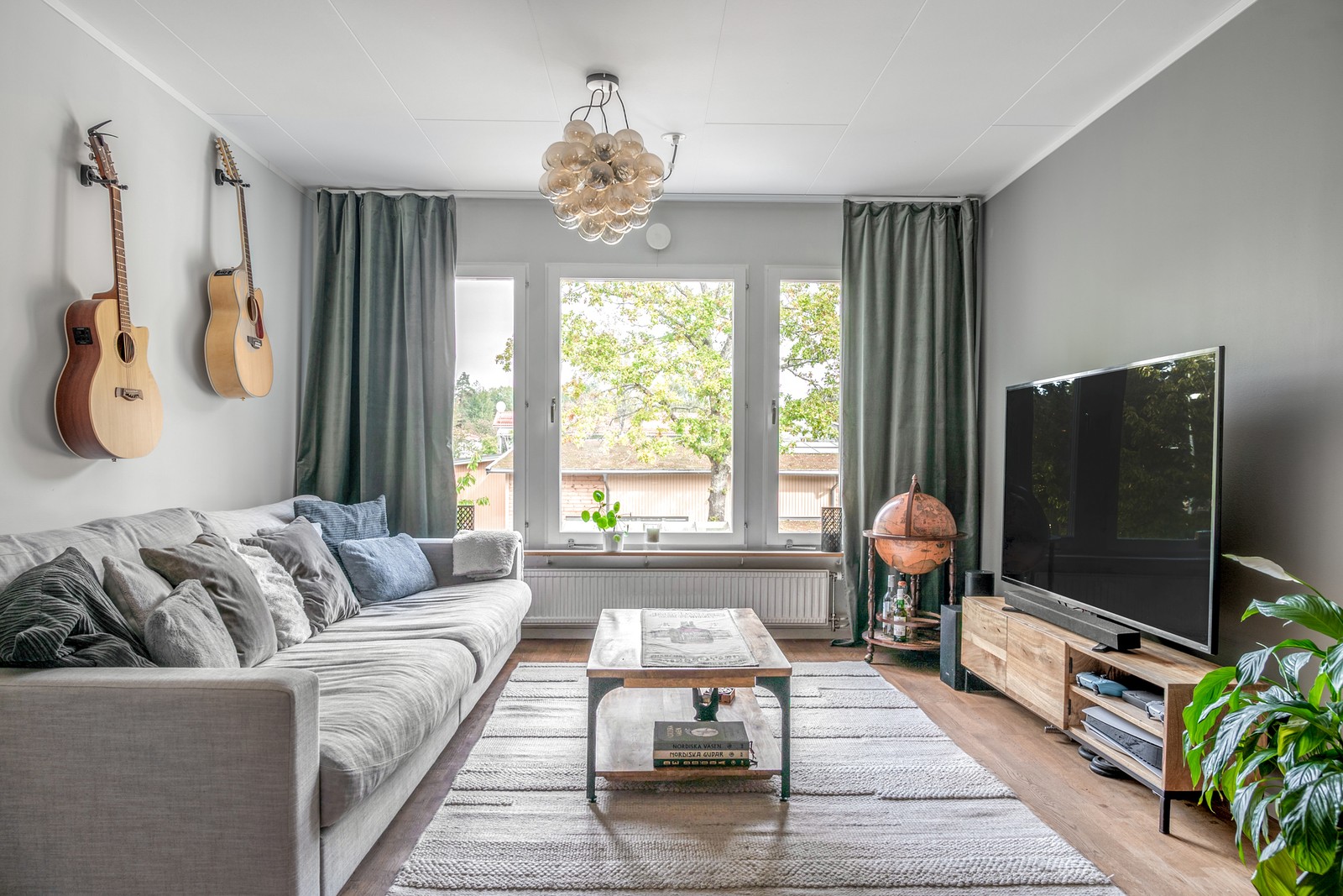 Rymligt och ljust vardagsrum