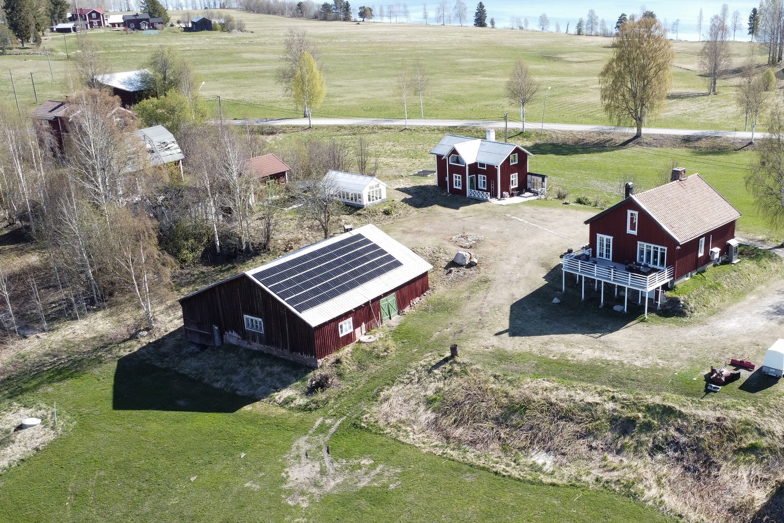 Kvarnbyn 47 - Gården mellan sjöarna!