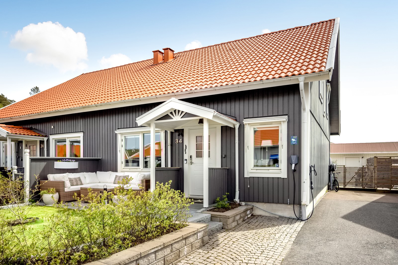 Välskött parhus på Skördevägen 34