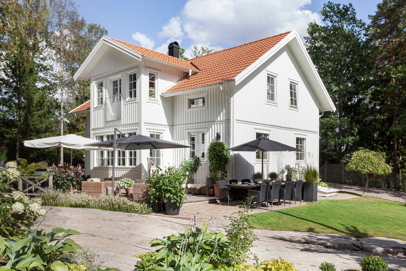 Välkommen till idylliska Alsjövägen 11