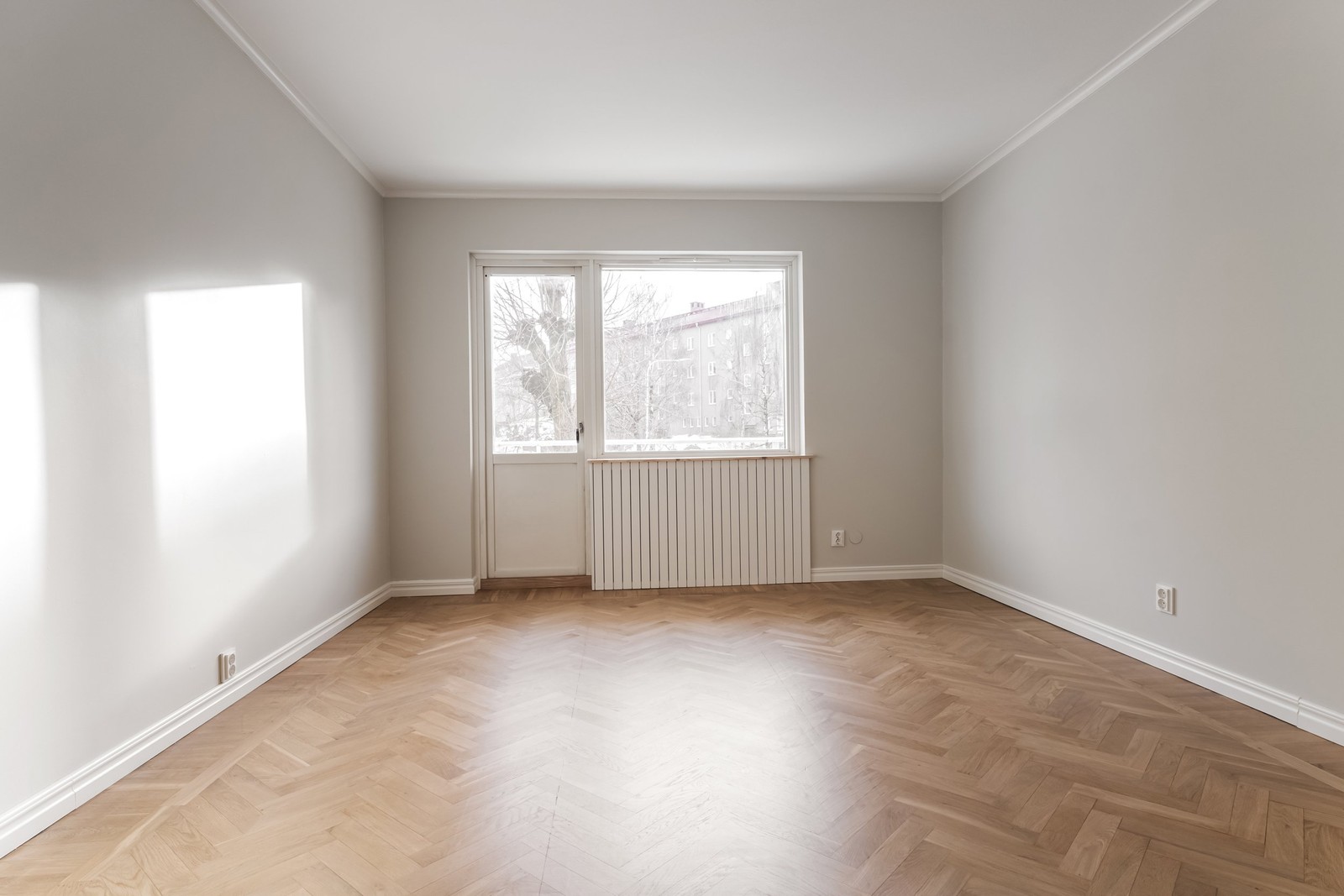 Smakfullt renoverad tvåa med solig balkong