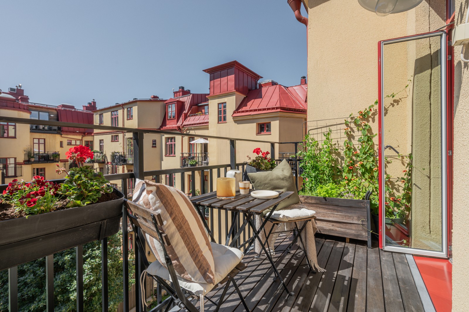 Ljuvlig trea med högsta balkong!