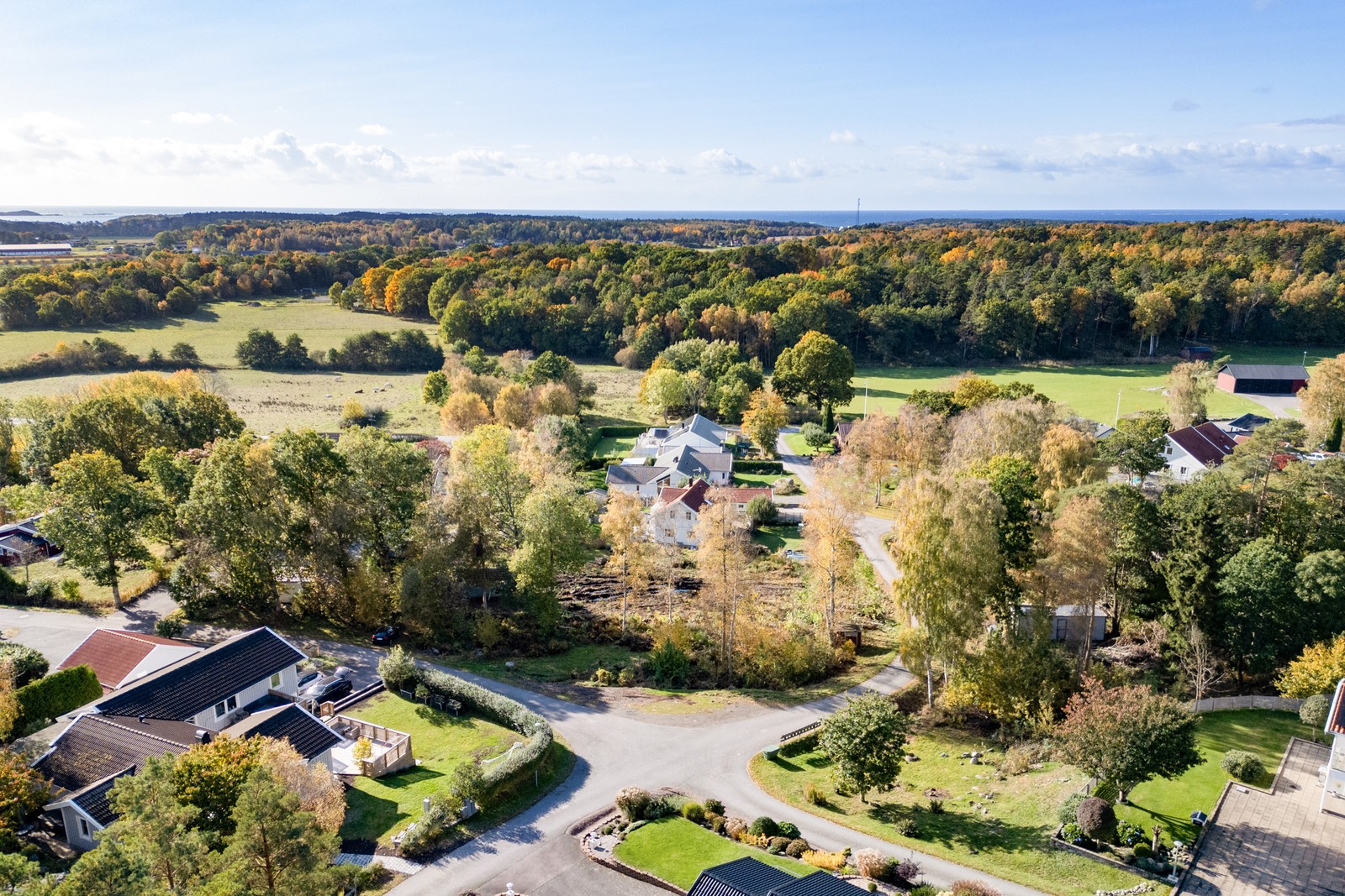 Fin hörntomt om 1319 kvm i Onsala Buerås