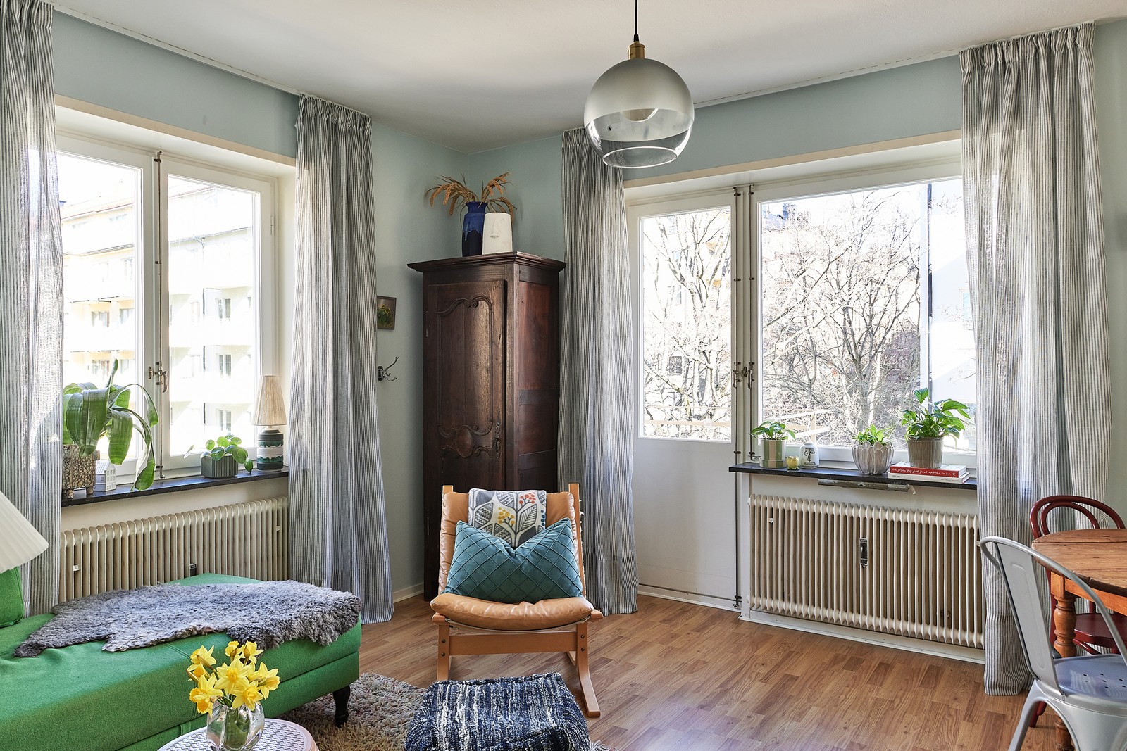 Gavellägenhet med massor av ljusinsläpp