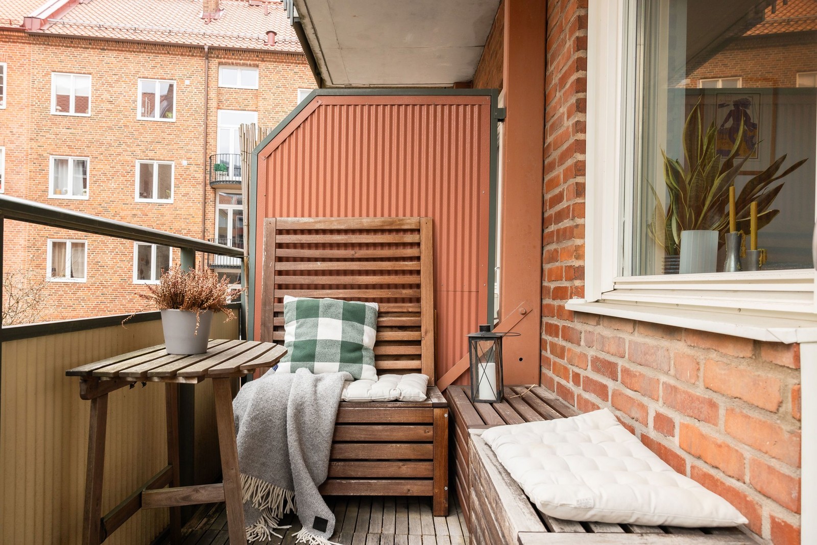 En av områdets större balkonger