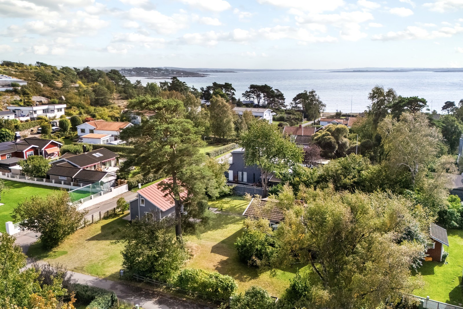 Vackert belägen fastighet, endast någon minuts promenad från populära Skytteviken