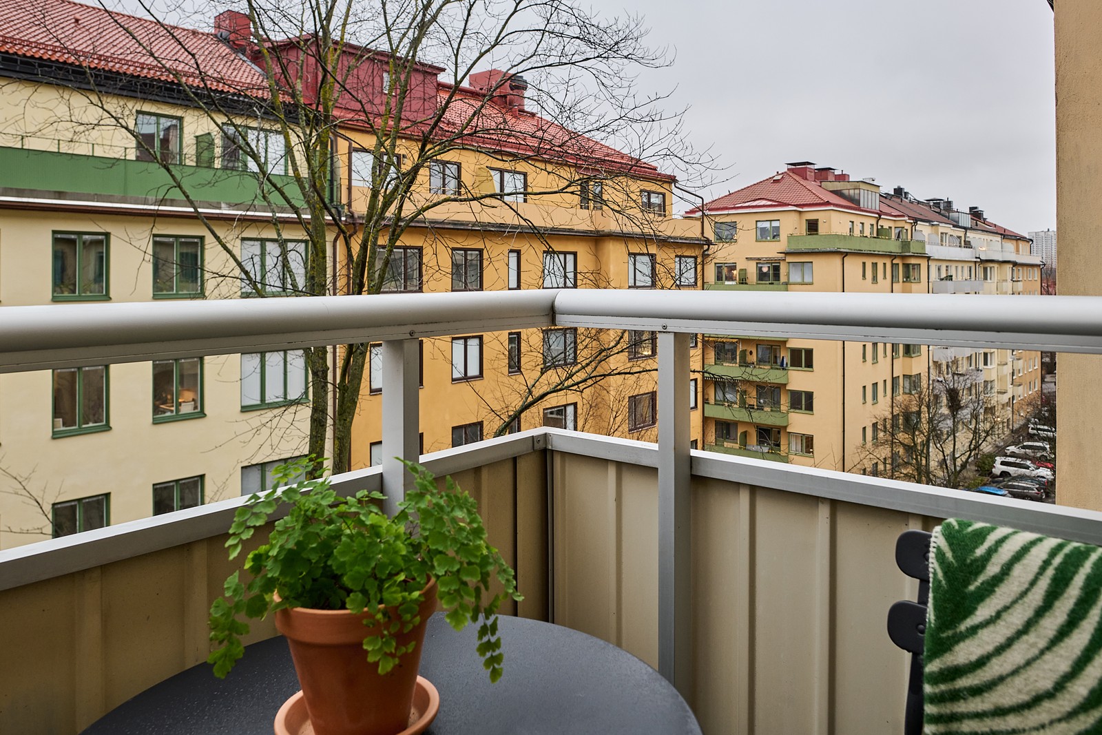 Mysig balkong i västerläge