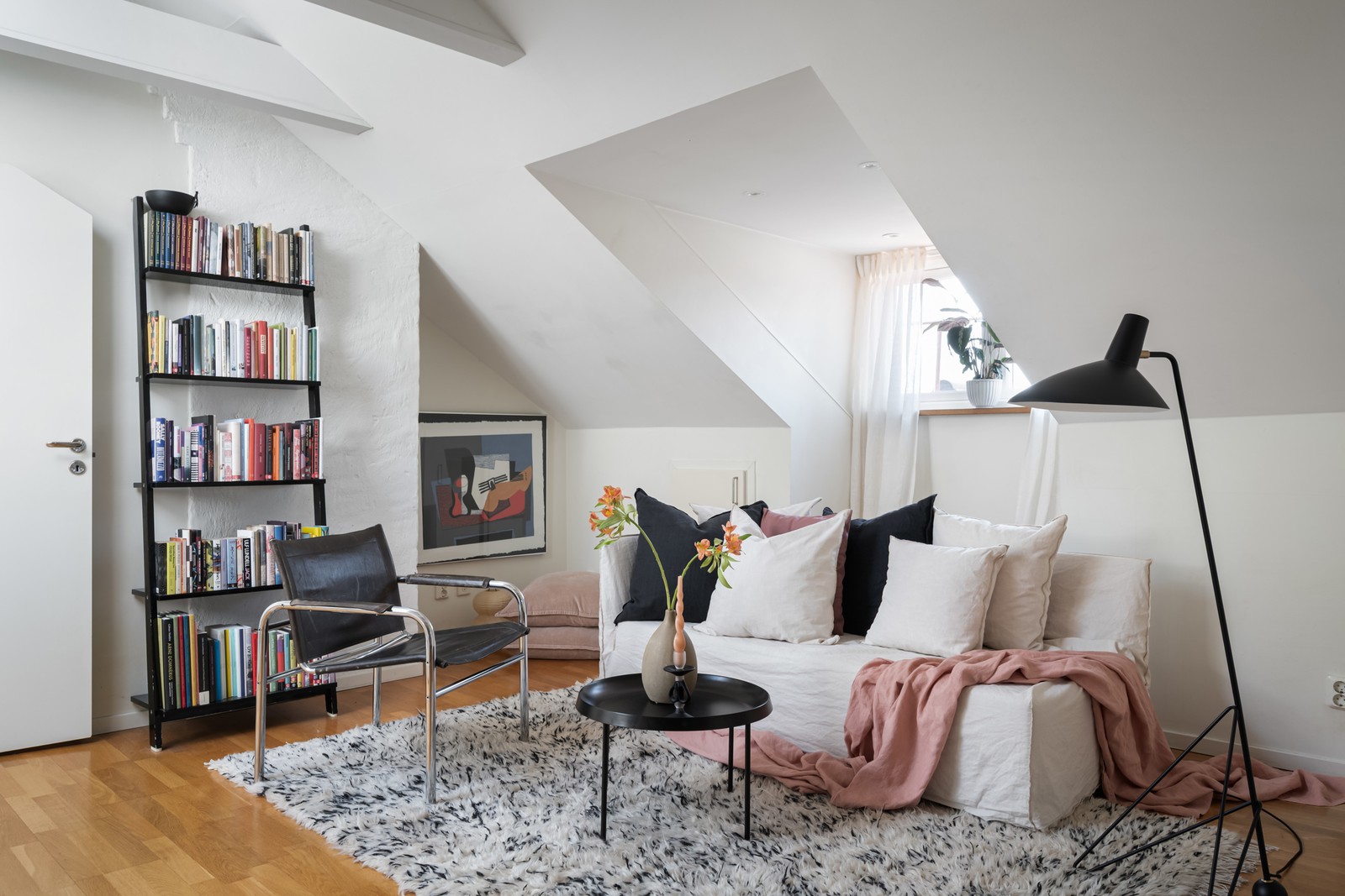 Välkommen till en vindstvåa full av charm!