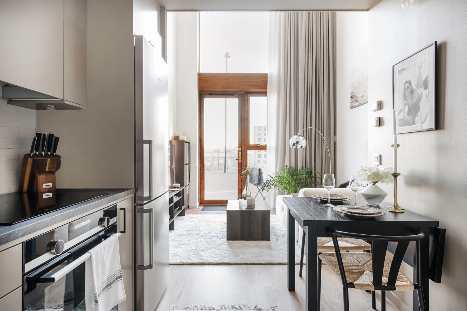 Det bjuds in ett fantastiskt ljusinsläpp