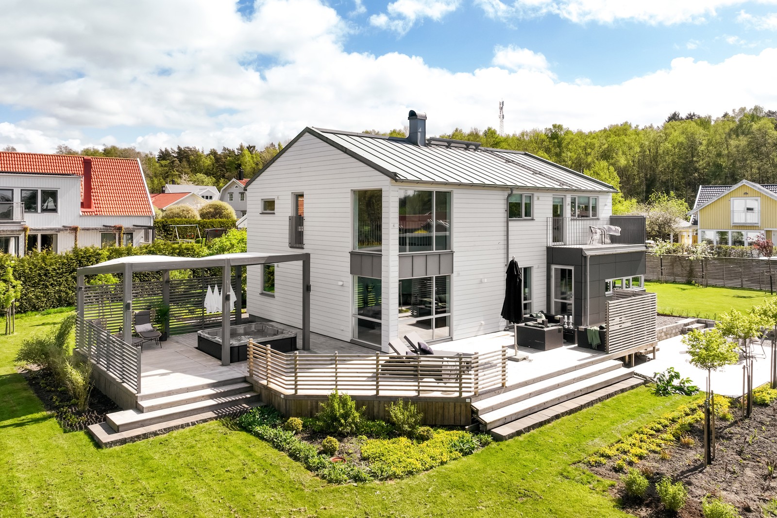 Hög kvalitét på denna villa i Vallda nära havet