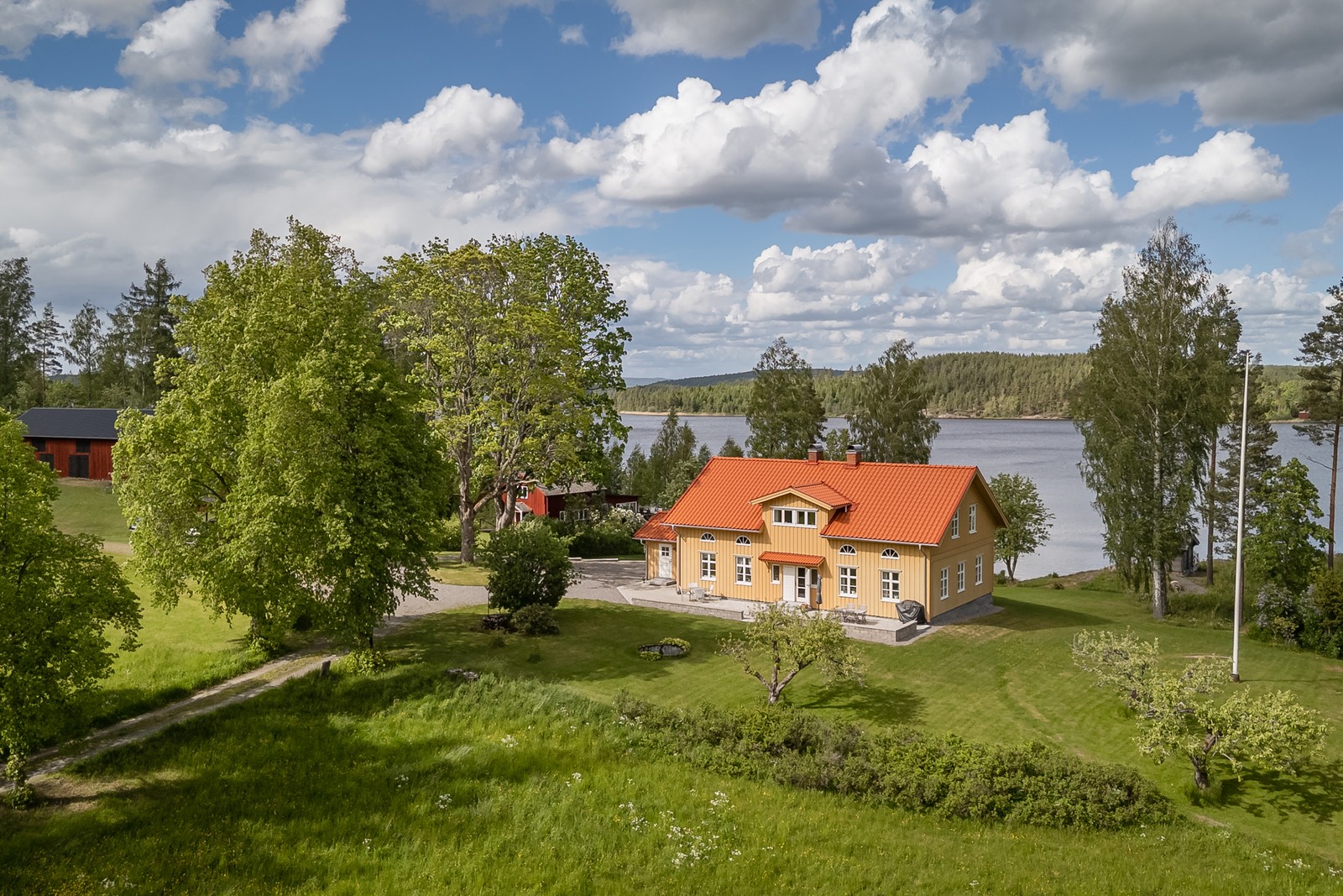 Välkommen hem till Mosteruds gård