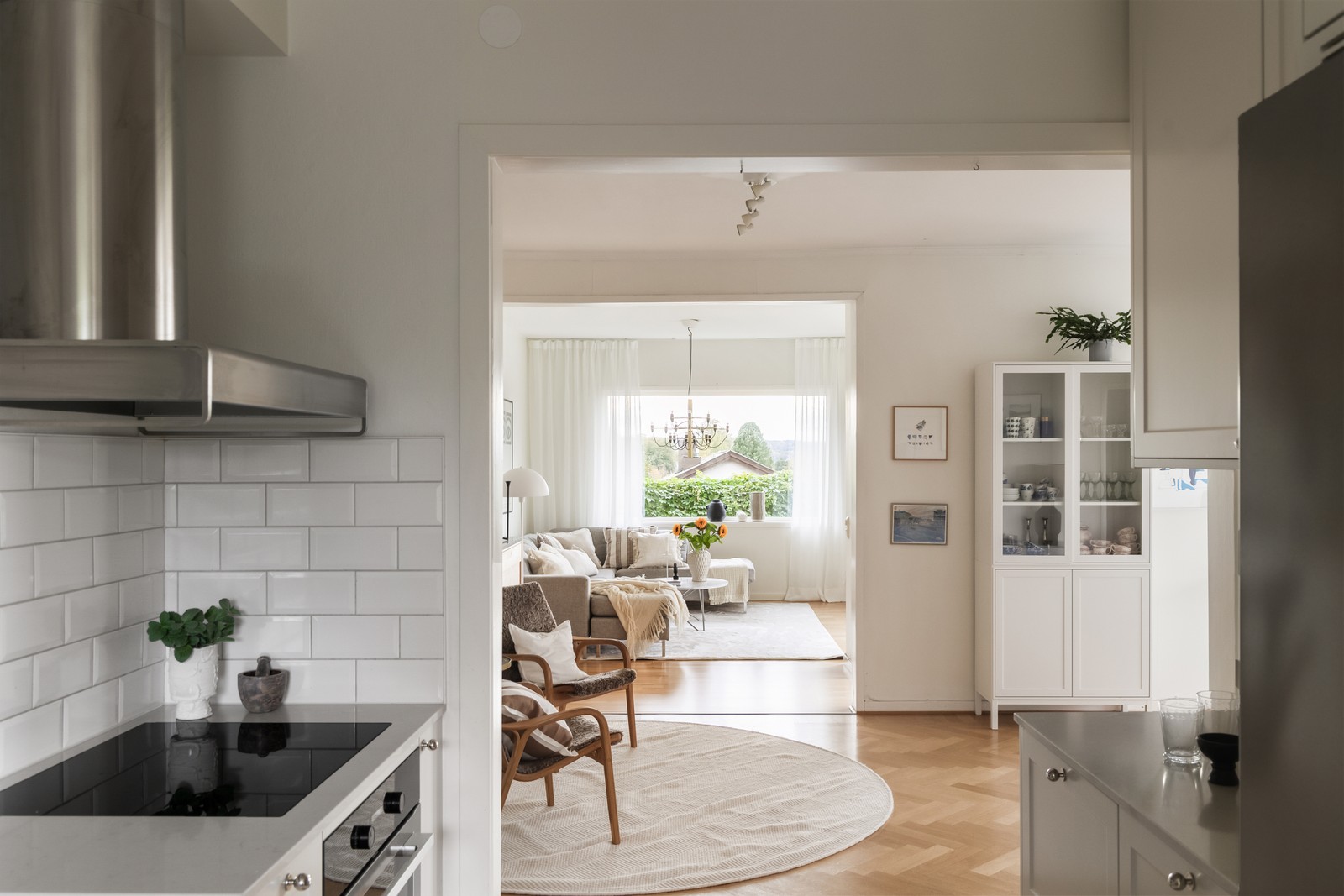 30-talscharm med interiör i mycket gott skick