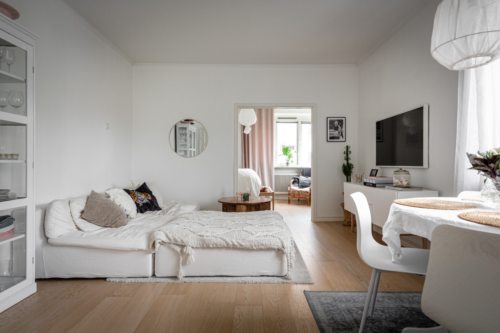 Detta är ett hem med en varm och genuin atmosfär