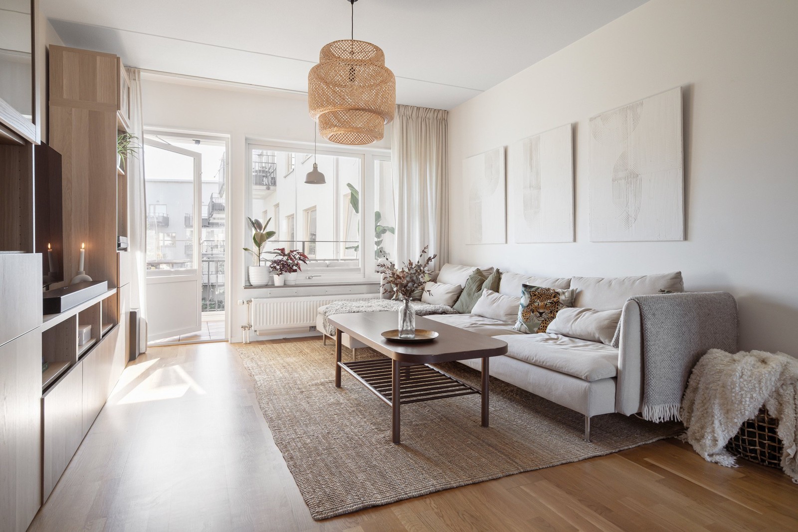 Ljus och välplanerad tvåa med öppna sociala ytor