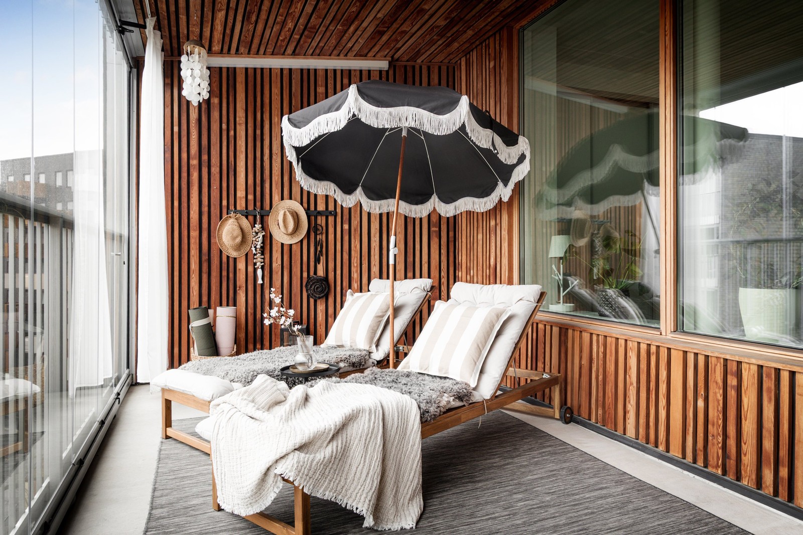 Välkomna till denna fantastiska fyra belägen näst högst upp i huset