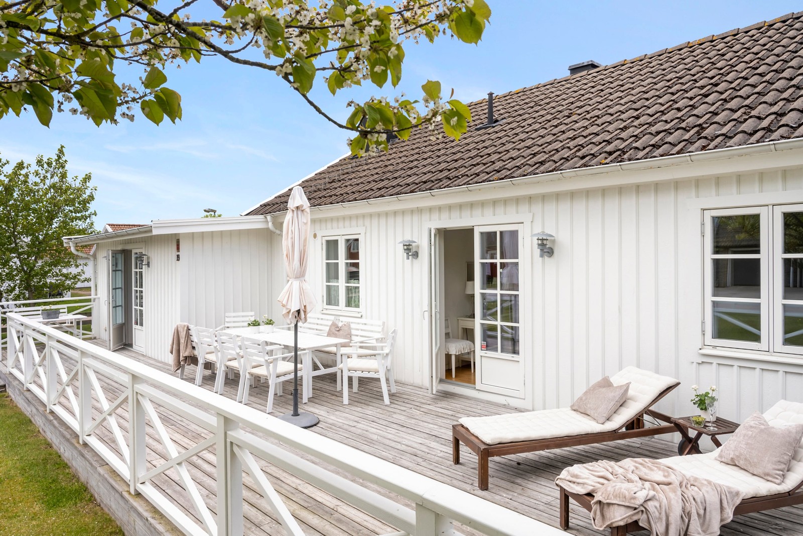 Altan med plats för många