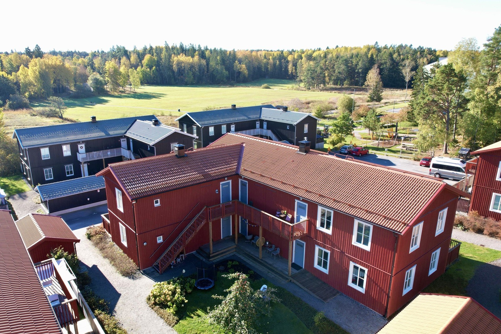 Fint beläget med innergård