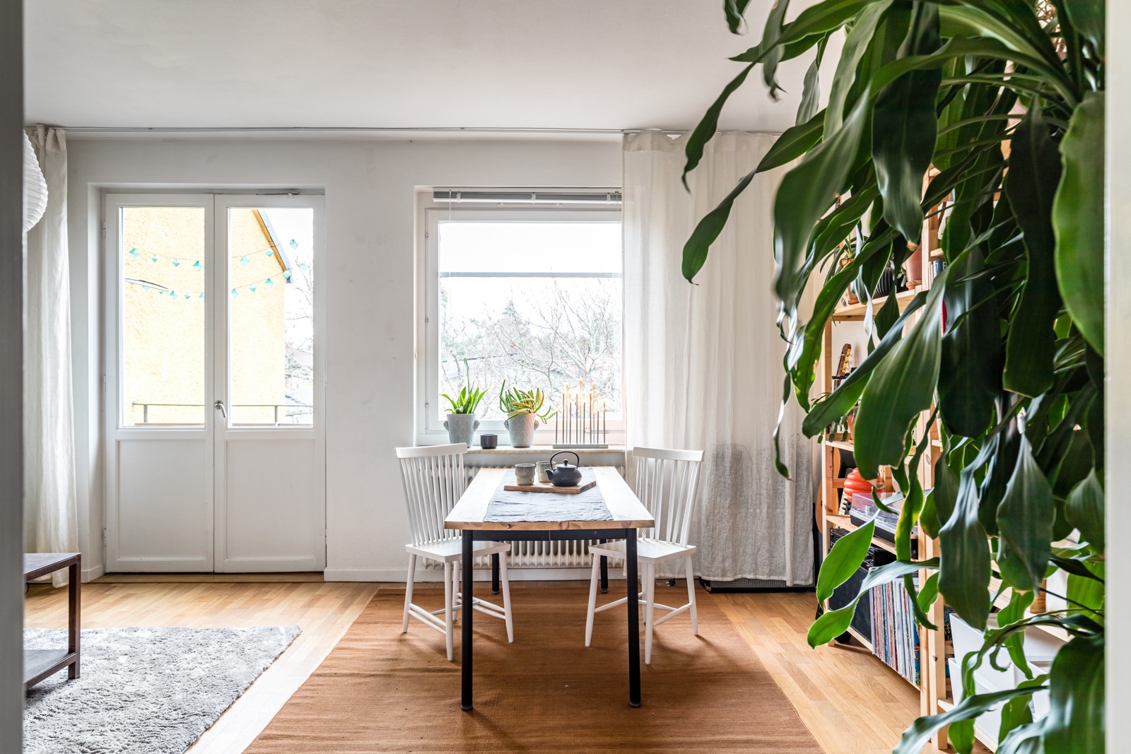 Utgång till balkongen från vardagsrummet