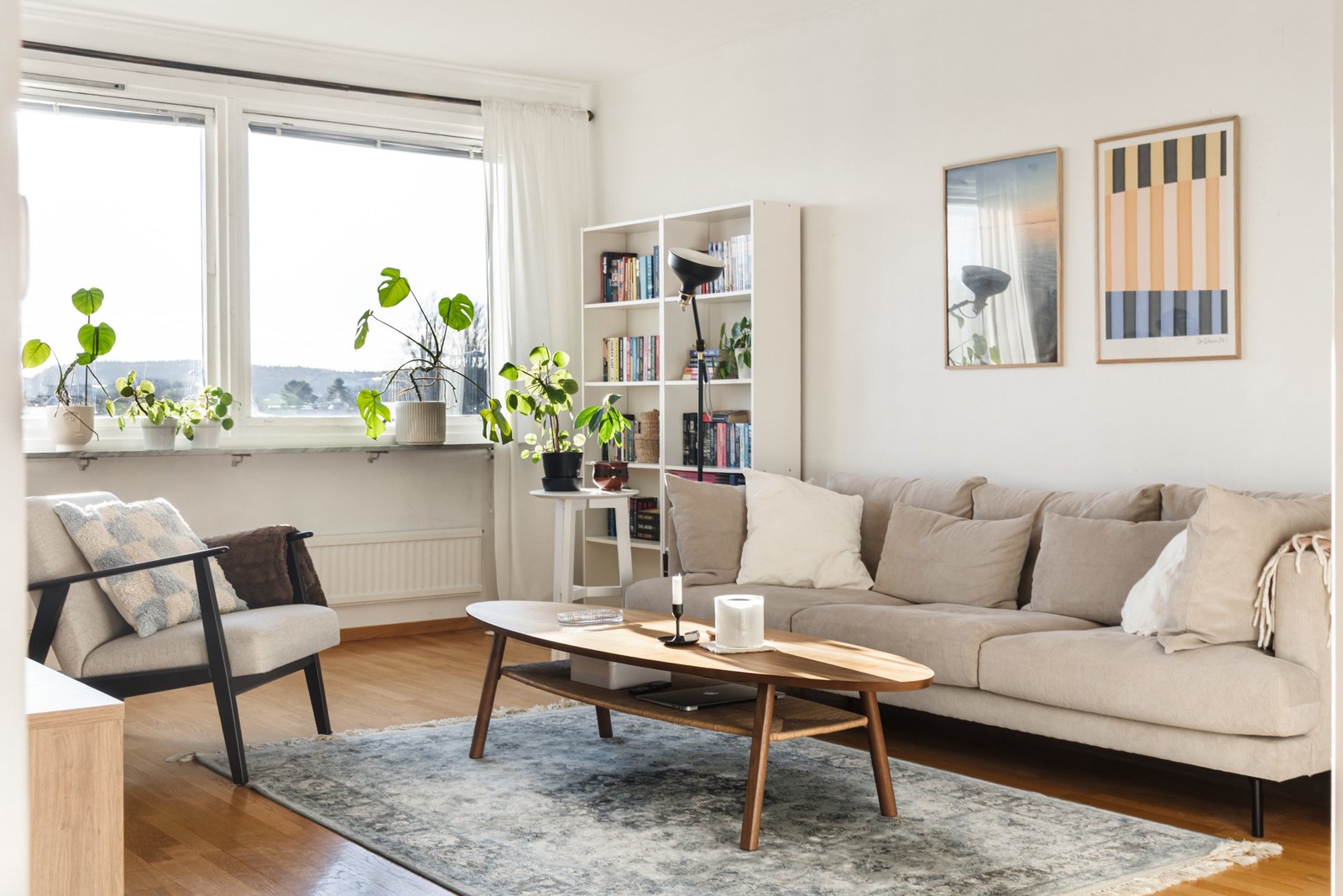 Välkomna till denna välplanerade tvåa