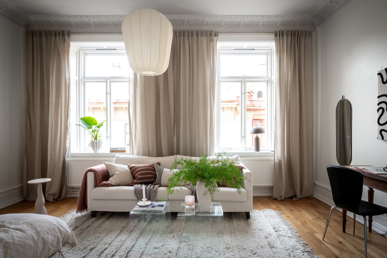 Charmfull sekelskiftesetta mitt i Haga