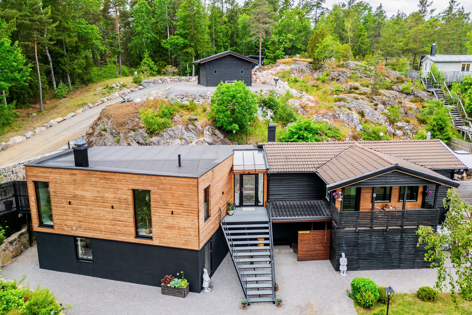 Rymlig villa med stort garage