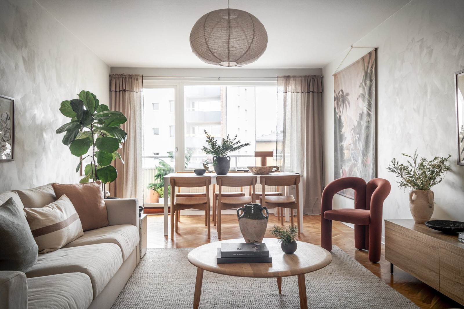 Välkomna till denna fina trea i Bosgården