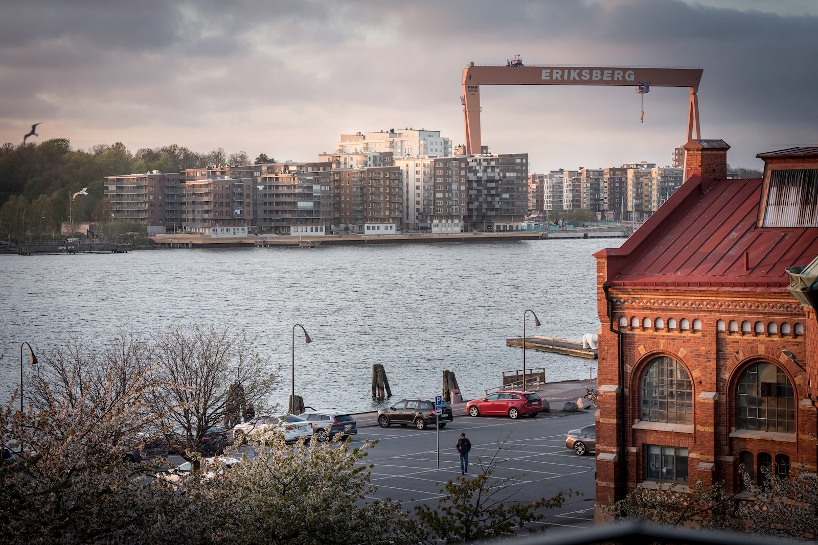 Ett boende vid foten av Älvsborgsbron!