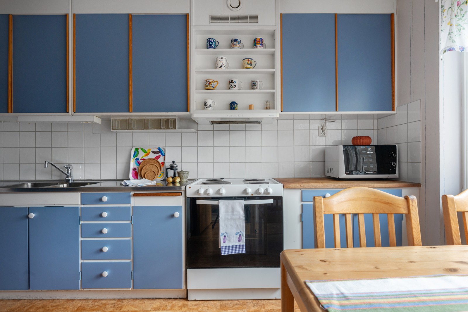 Tjusigt kök i originalutförande.