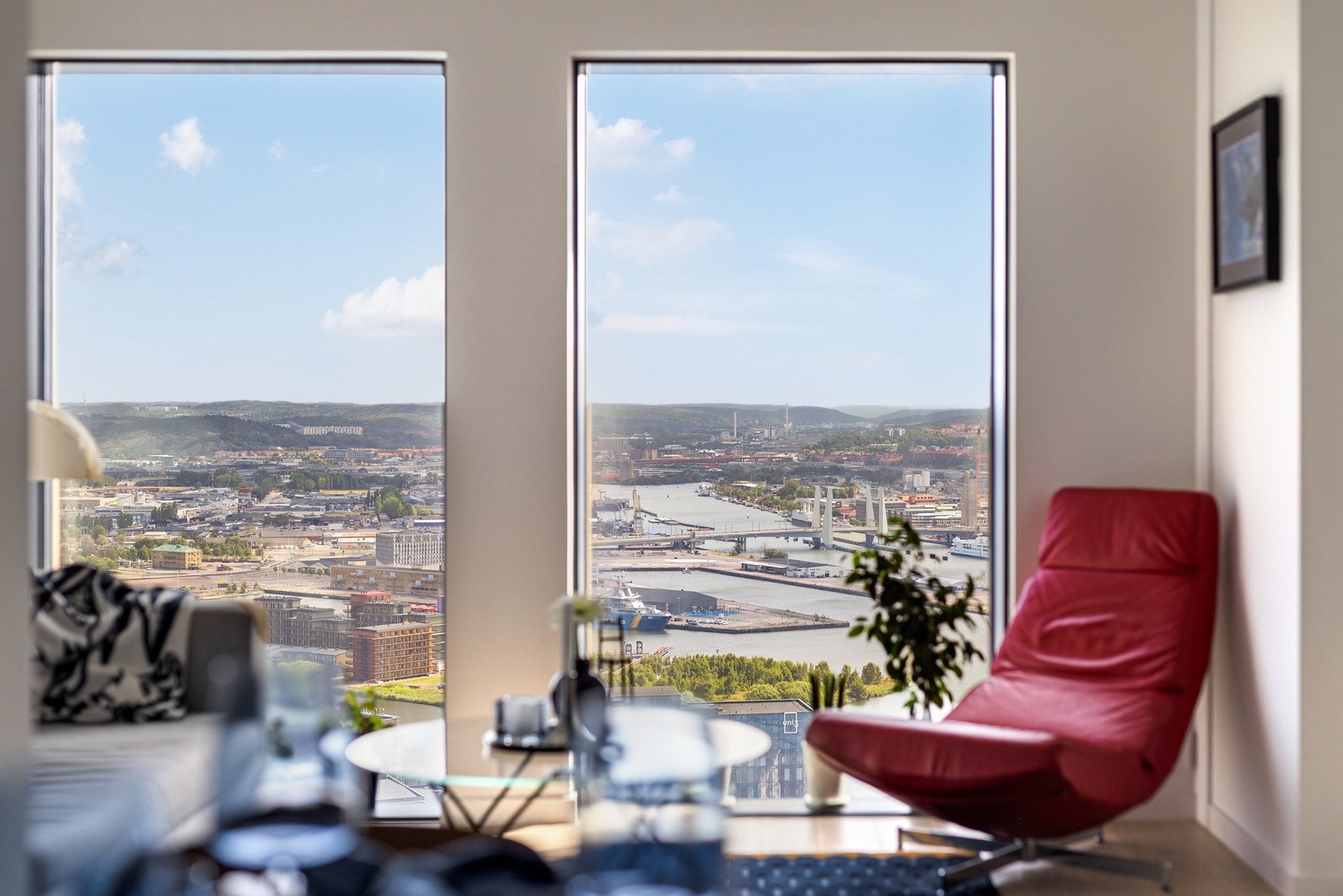 Välkommen upp till våning 37 i Nordens högsta byggnad