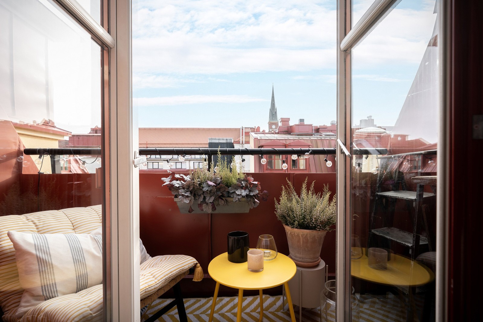 Bo med "Karlsson på taket - känsla" mitt i Linné