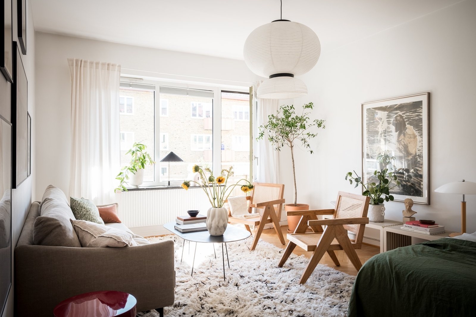 Varmt välkomna till denna välplanerade etta med solig balkong