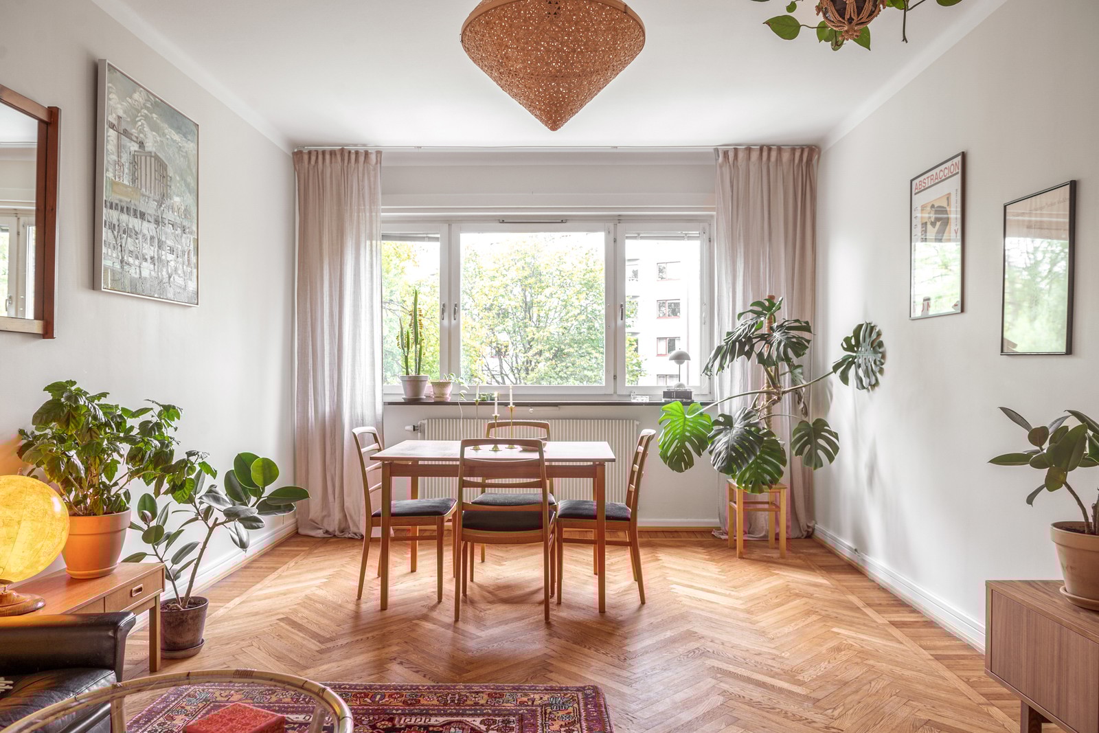 Ett stort vardagsrum för socialt umgänge