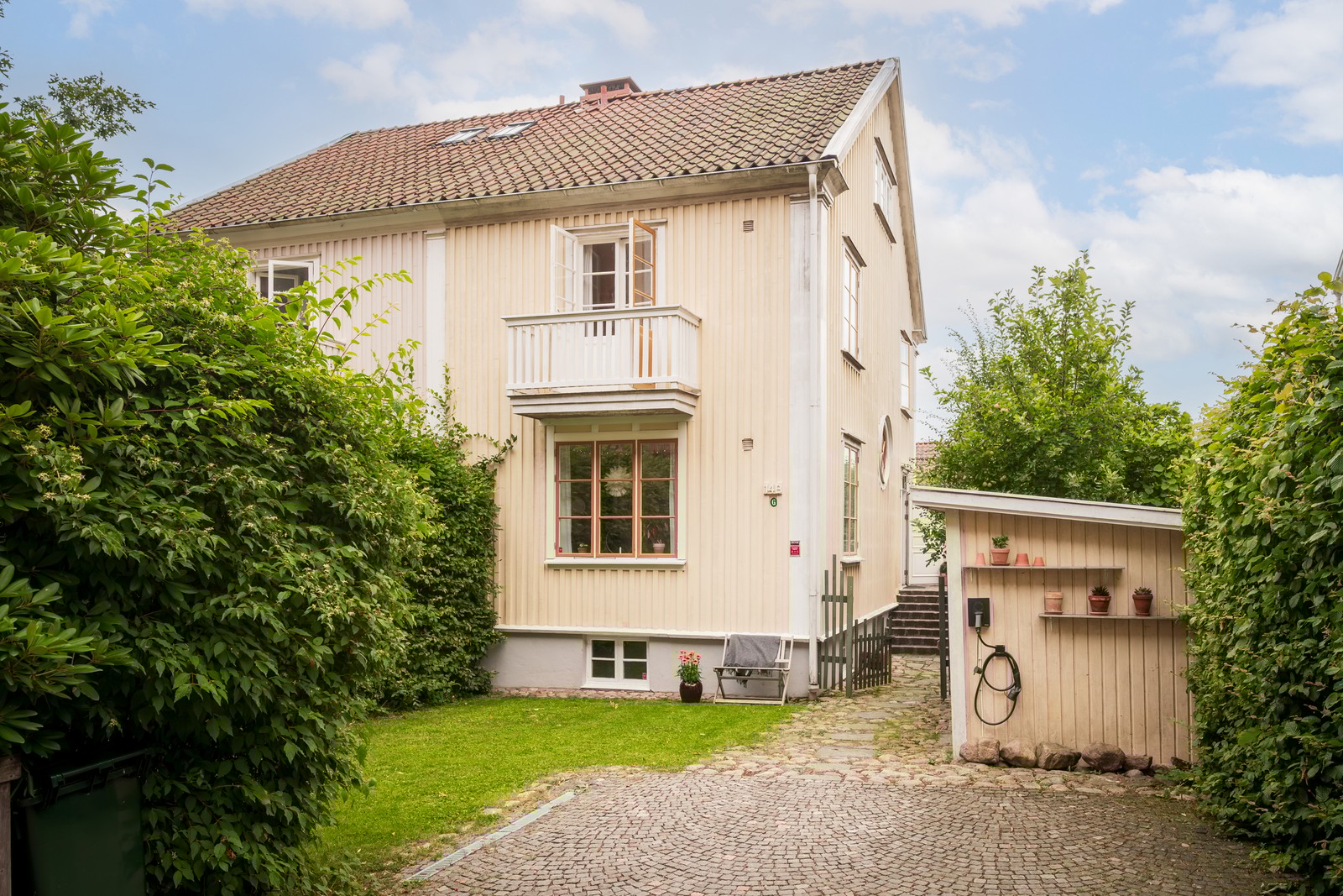 Varmt välkomna till Jakobsdalsgatan 14B