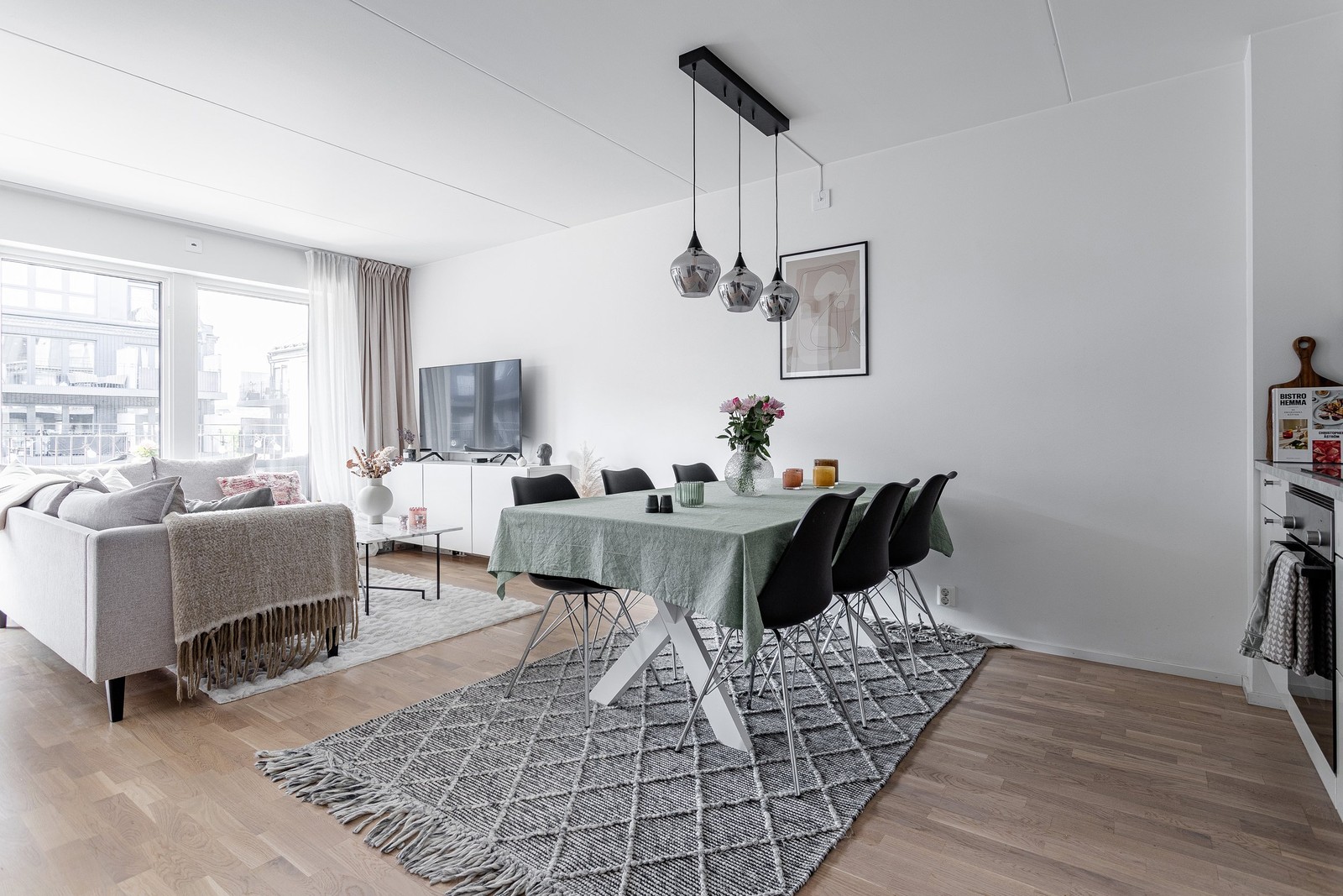 Den här lägenheten tillhör en av dem bäst planerade i föreningen.