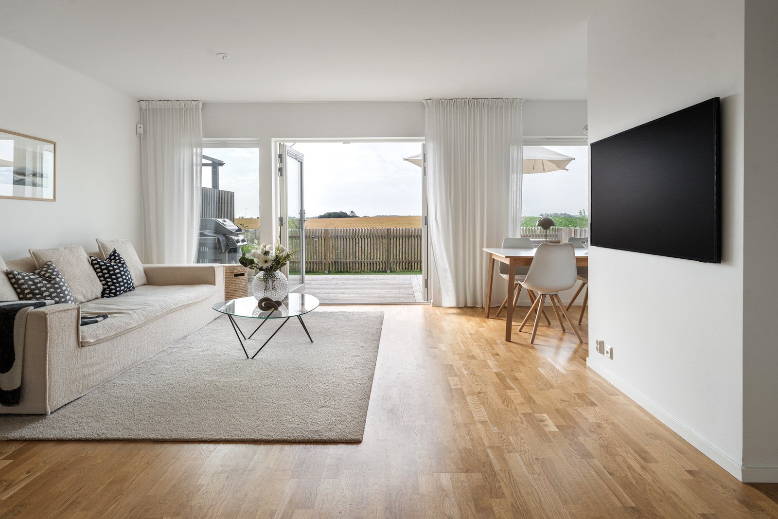 Underbar uteplats med vacker utsikt