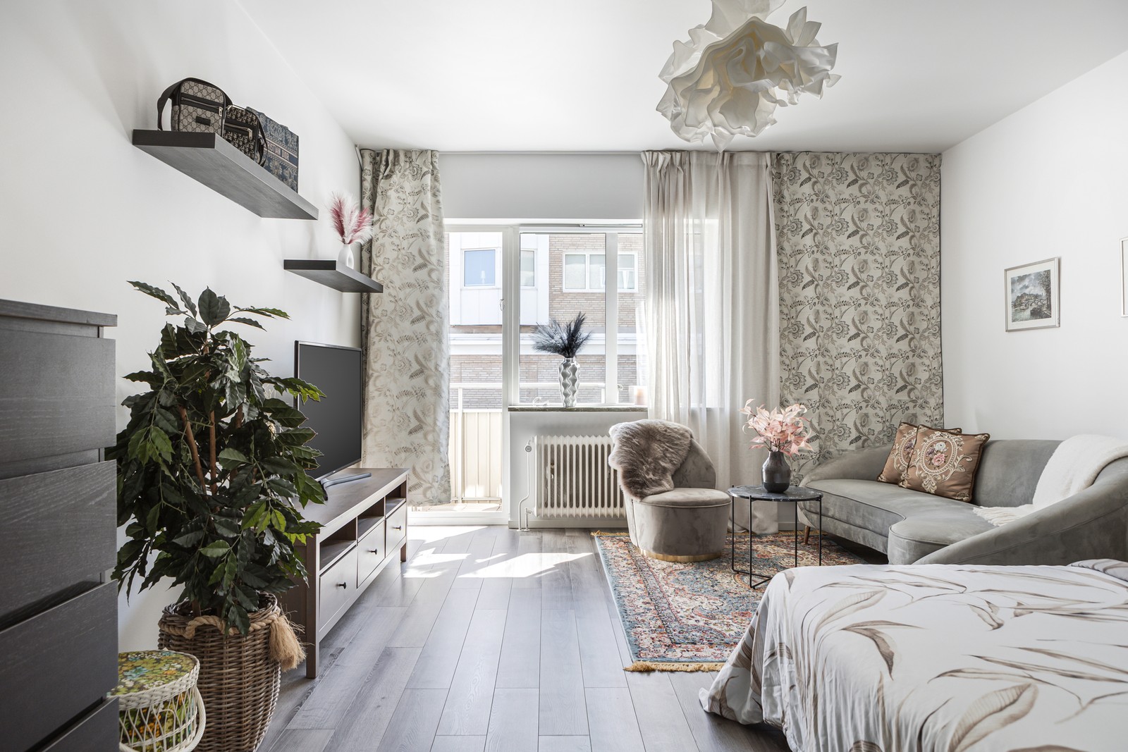 Perfekt förstagångsbostad på bra läge med en trivsam planlösning samt balkong