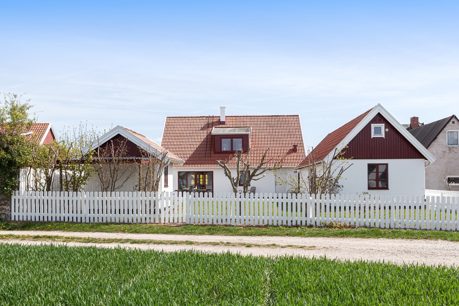 Välkomna till Östra Värlinge byaväg 11-0