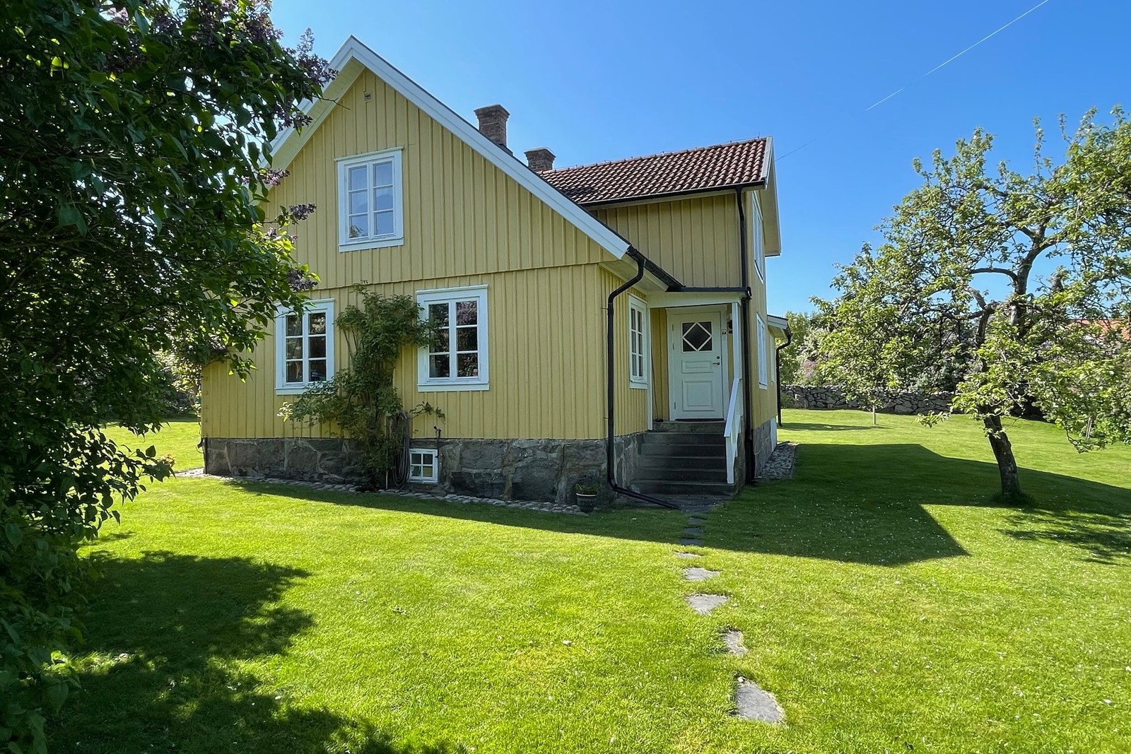 Båtakåsvägen 2